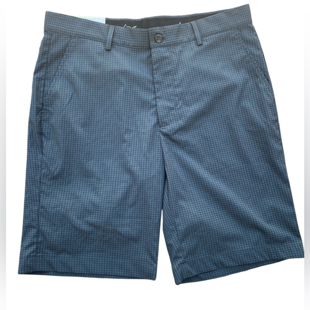 Greg Norman Men's 32 Blue Plaid Performance Golf Shorts